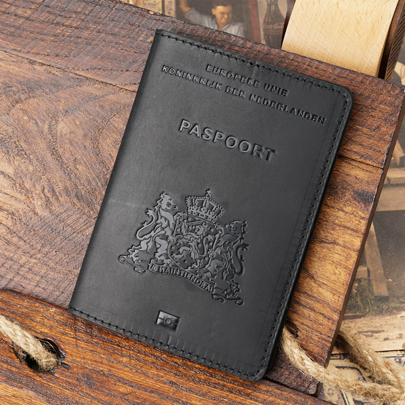 Dutch Passport Cover - Genuine - Travel Accessories Passport Holder avis et prix