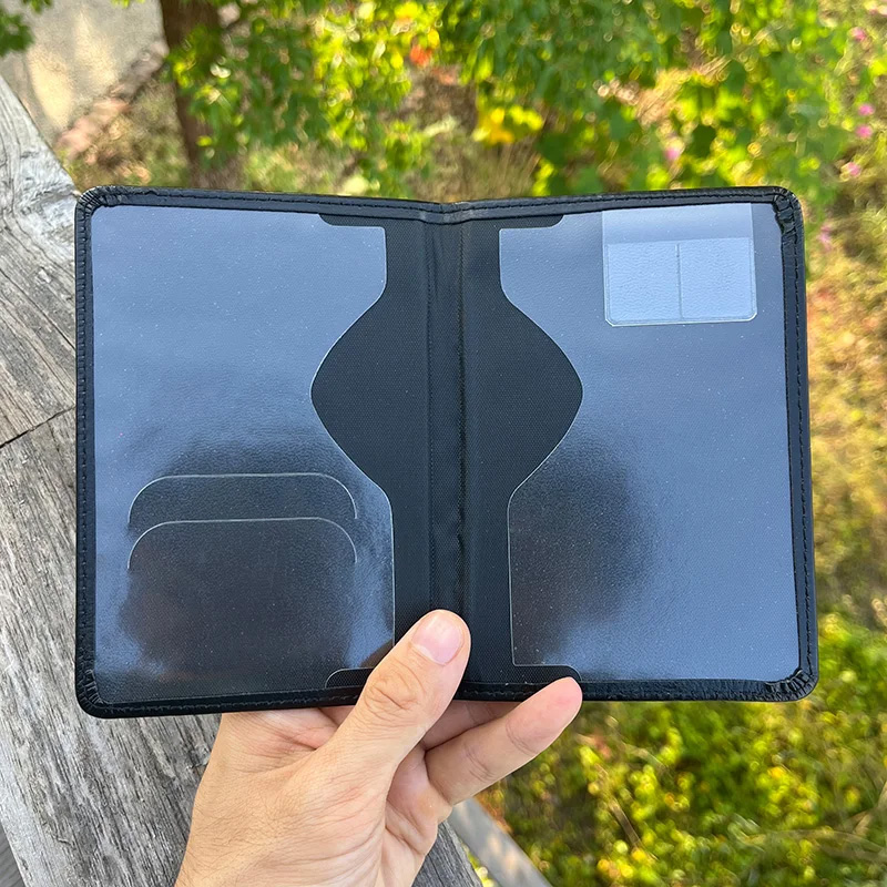 Travel Essentials Nederland Pa - Travel Accessories Passport Holder avis et prix