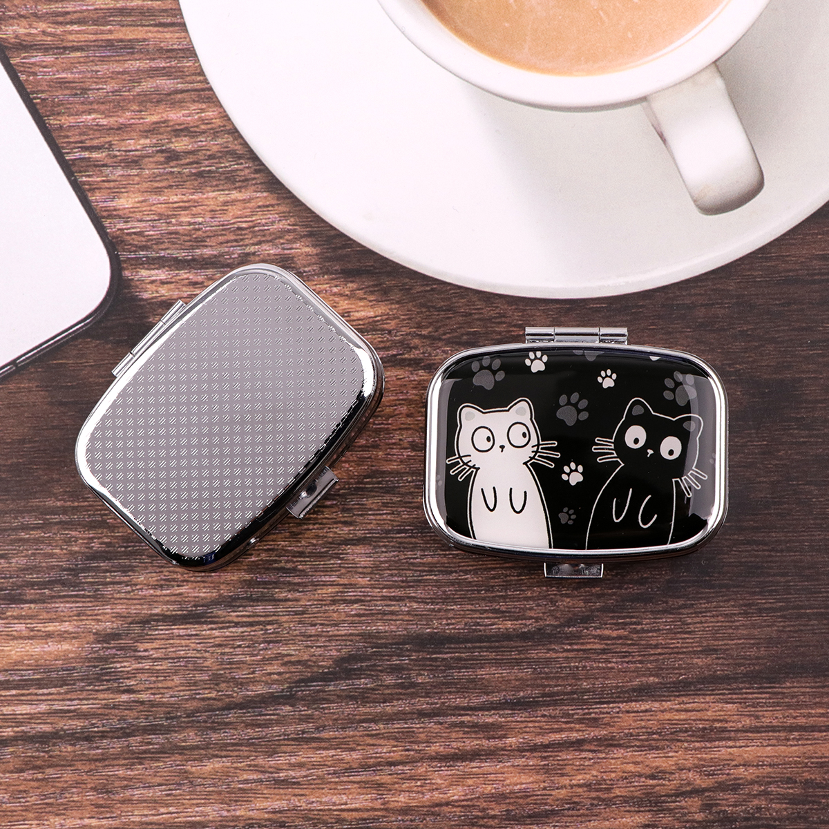 Cartoon Black And White Cat Tr - Travel Accessories Holder avis et prix